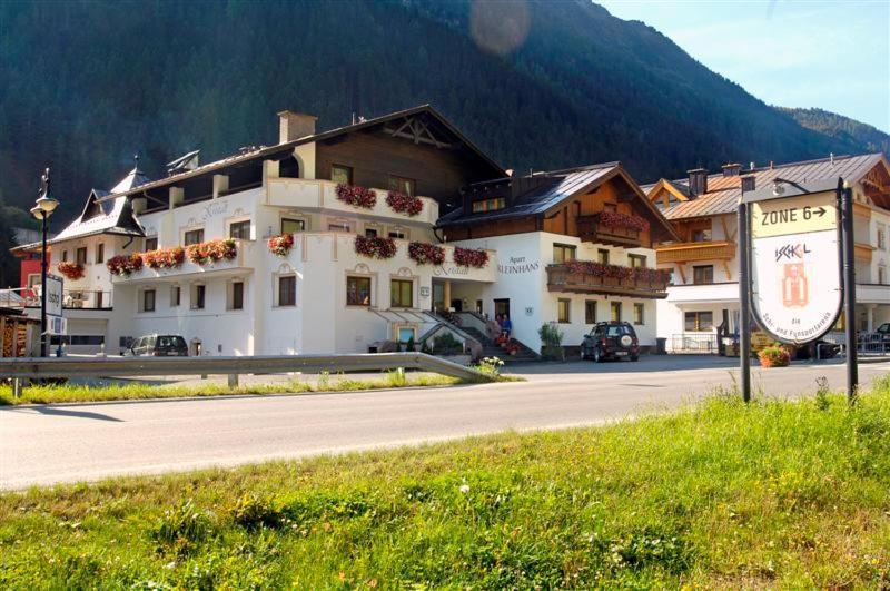 Hotel Kristall B&B Ischgl Dış mekan fotoğraf