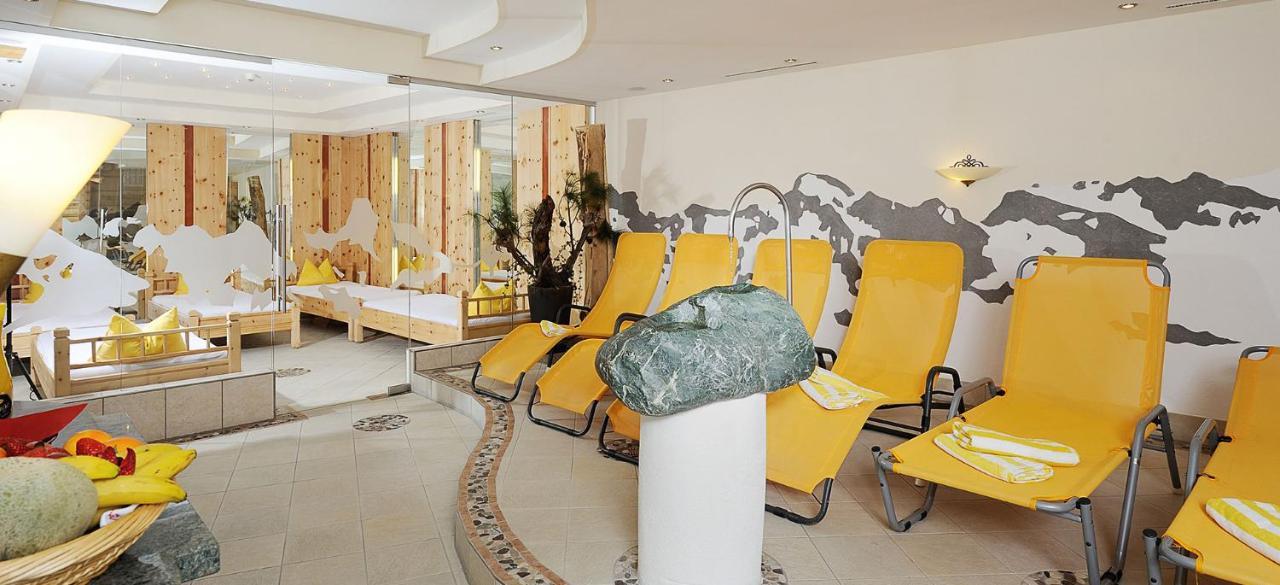 Hotel Kristall B&B Ischgl Dış mekan fotoğraf