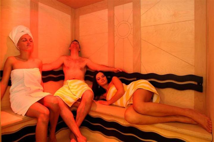 Hotel Kristall B&B Ischgl Dış mekan fotoğraf