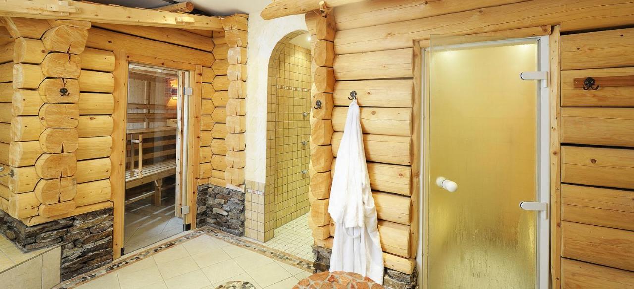 Hotel Kristall B&B Ischgl Dış mekan fotoğraf