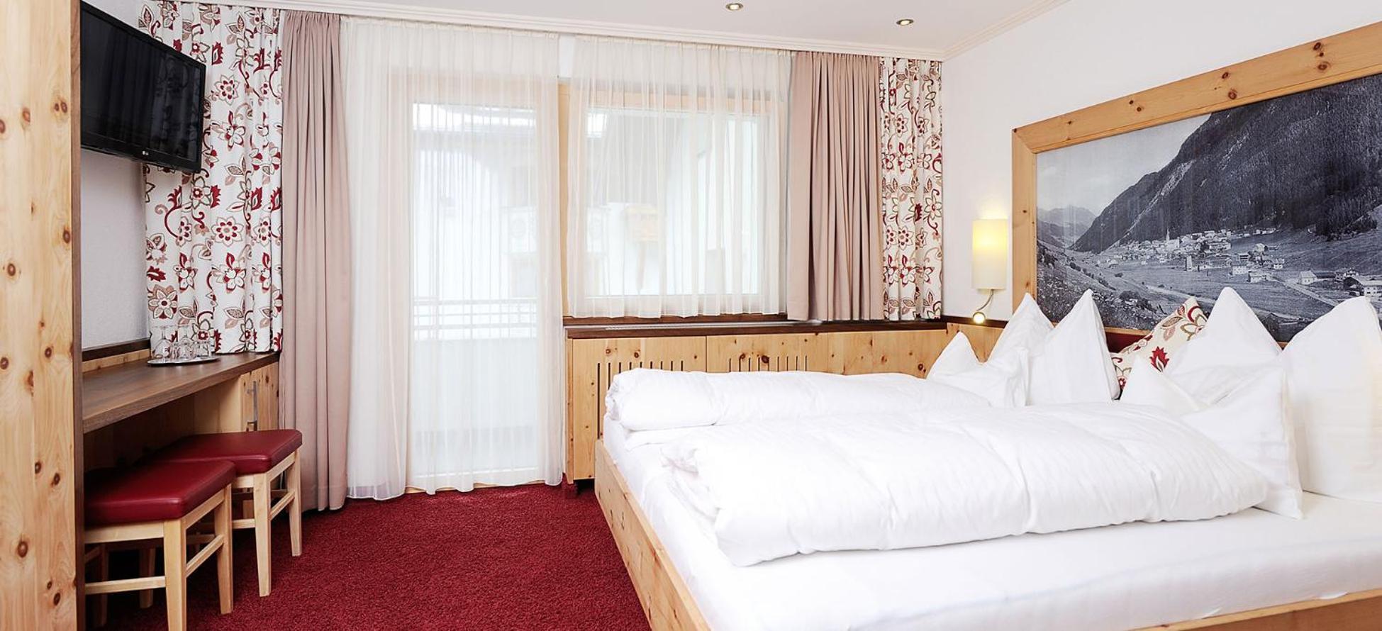 Hotel Kristall B&B Ischgl Dış mekan fotoğraf